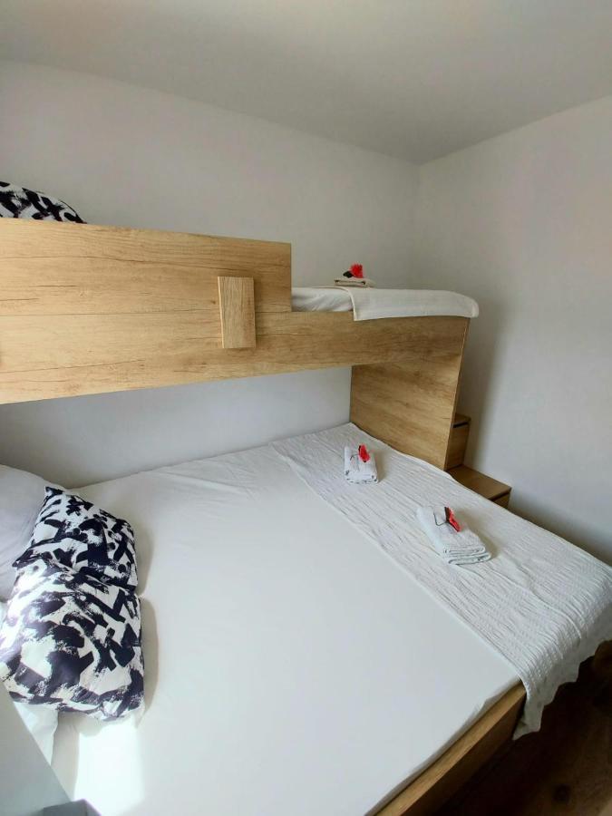Mobile Homes Charly ทิสโน ภายนอก รูปภาพ