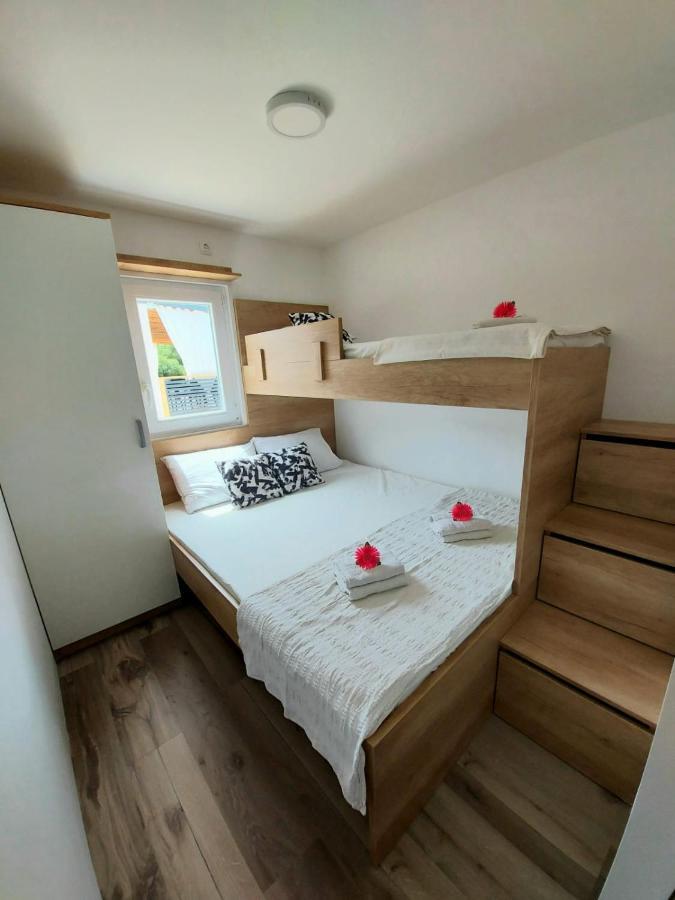 Mobile Homes Charly ทิสโน ภายนอก รูปภาพ